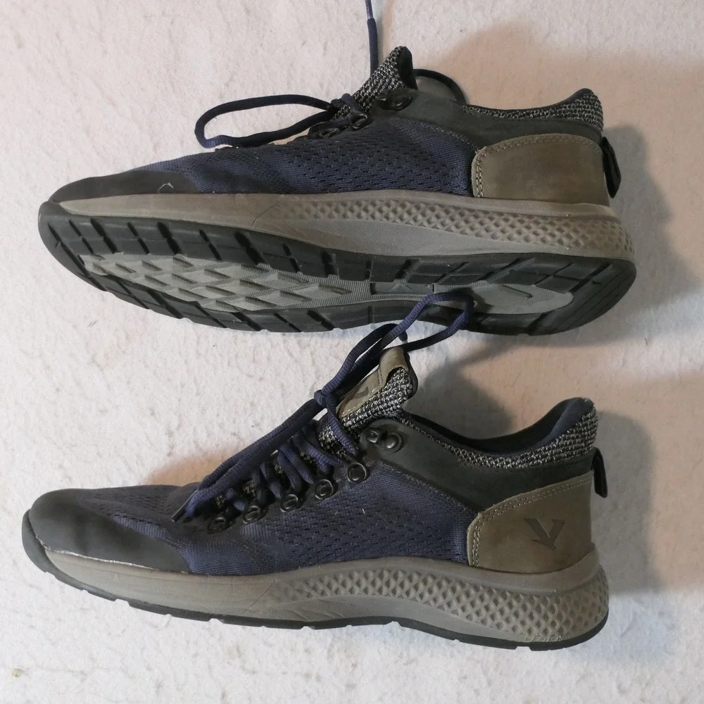 Territory Mens Trail Sneakers 9.5 Blue Grey 